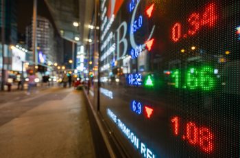 Hong Kong display stock market exchange and charts information via led computer monitor in mong kok