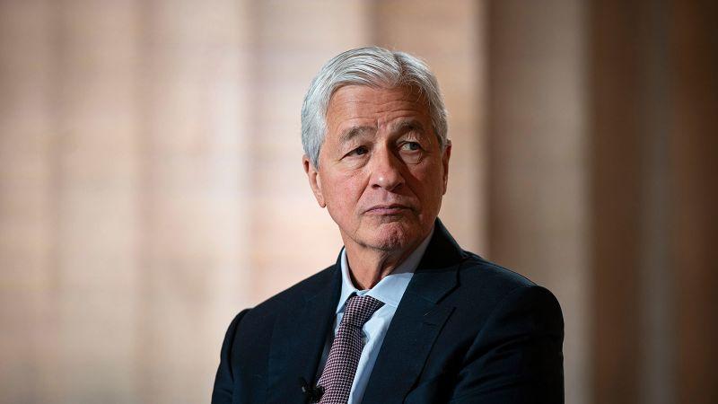 Jamie Dimon alerta sobre tarifas, ecoando seu “superem isso”.