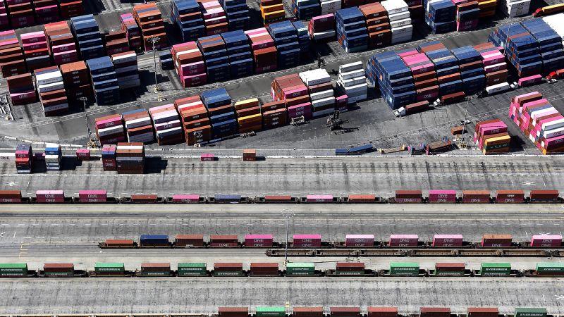 A economia americana: fraquezas ocultas abaixo da força aparente.
