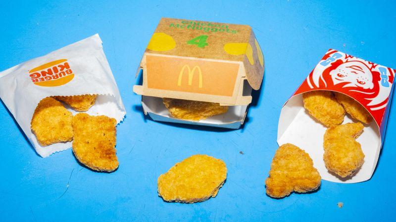 “Guerra do Frango: Redes de Fast Food Disputam Domínio do Menu”