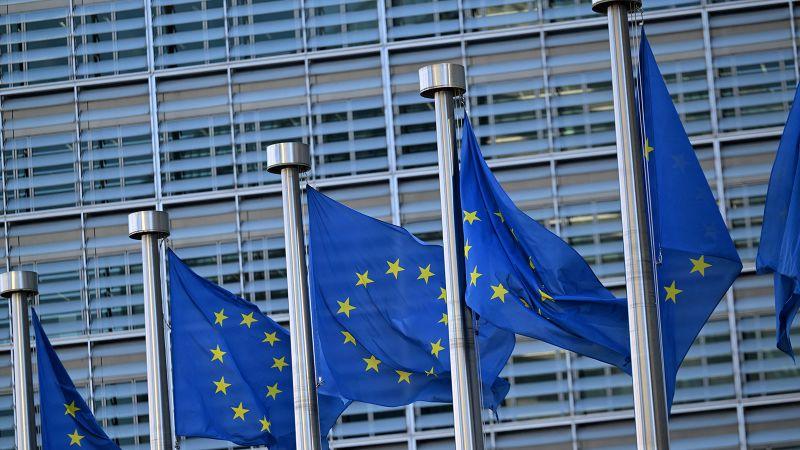 UE avança com acordo comercial de €50 bilhões com os EUA.