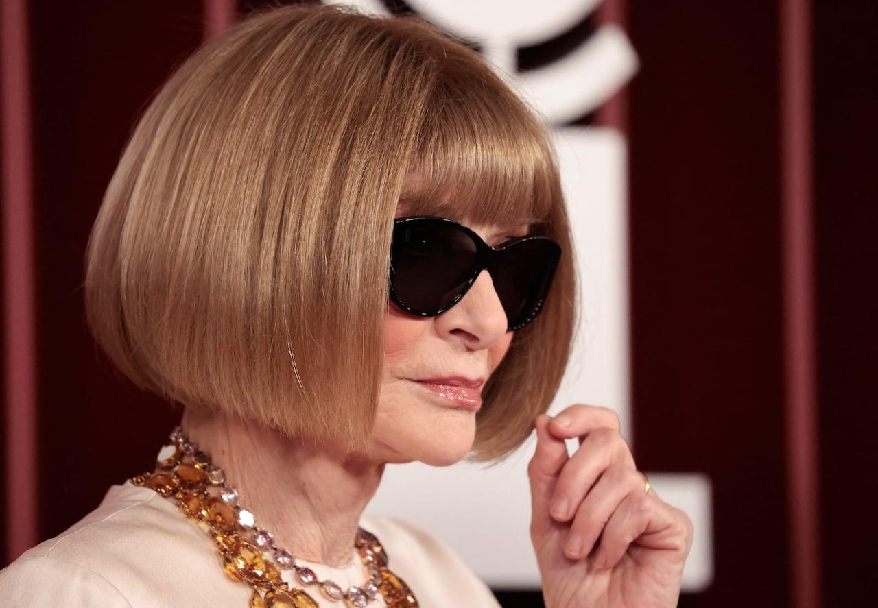 Anna Wintour se despede da Vogue e mantém funções editoriais.