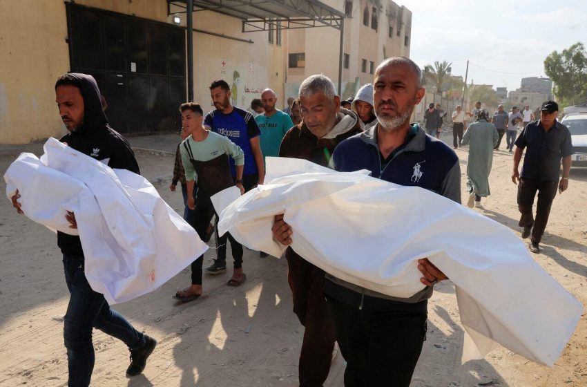 Fogo de tanque israelense mata 59 em multidão na Gaza.