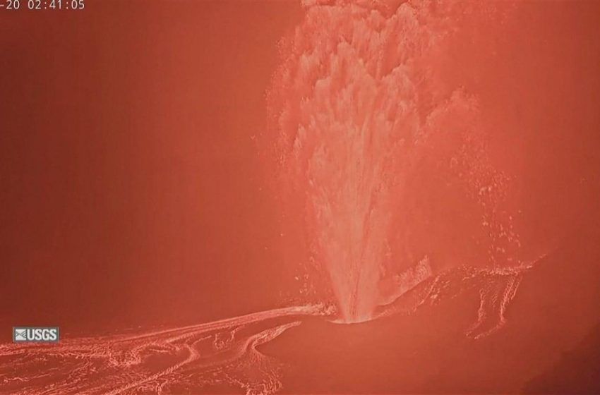 Lava irrompe espetacularmente com a erupção do Kilauea no Havai.