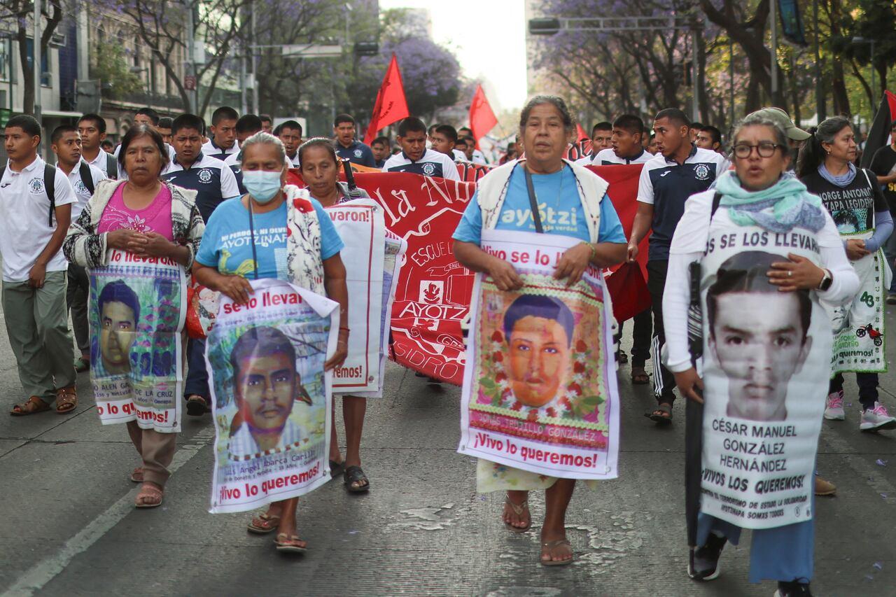 Supremo Tribunal do México exige transparência no caso Ayotzinapa.