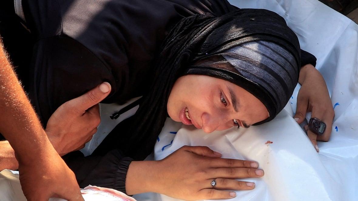 Tragédia em Rafah: 23 palestinos mortos e 200 feridos.
