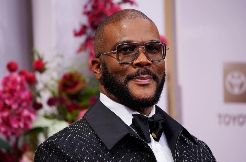  Tyler Perry enfrenta acusações de assédio sexual de ex-ator.