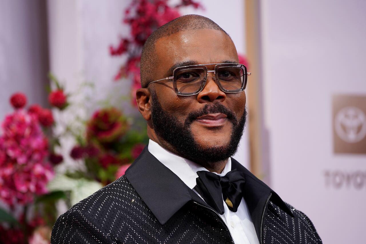 Tyler Perry enfrenta acusações de assédio sexual de ex-ator.