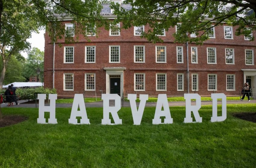 U of T pode receber alunos internacionais de Harvard.