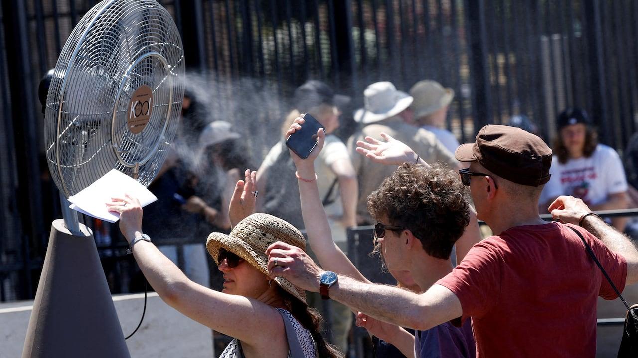 A Europa enfrenta efeitos intensos de uma onda de calor neste verão.