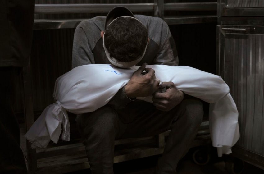  Ataque aéreo israelense mata 19 membros da mesma família em Gaza.