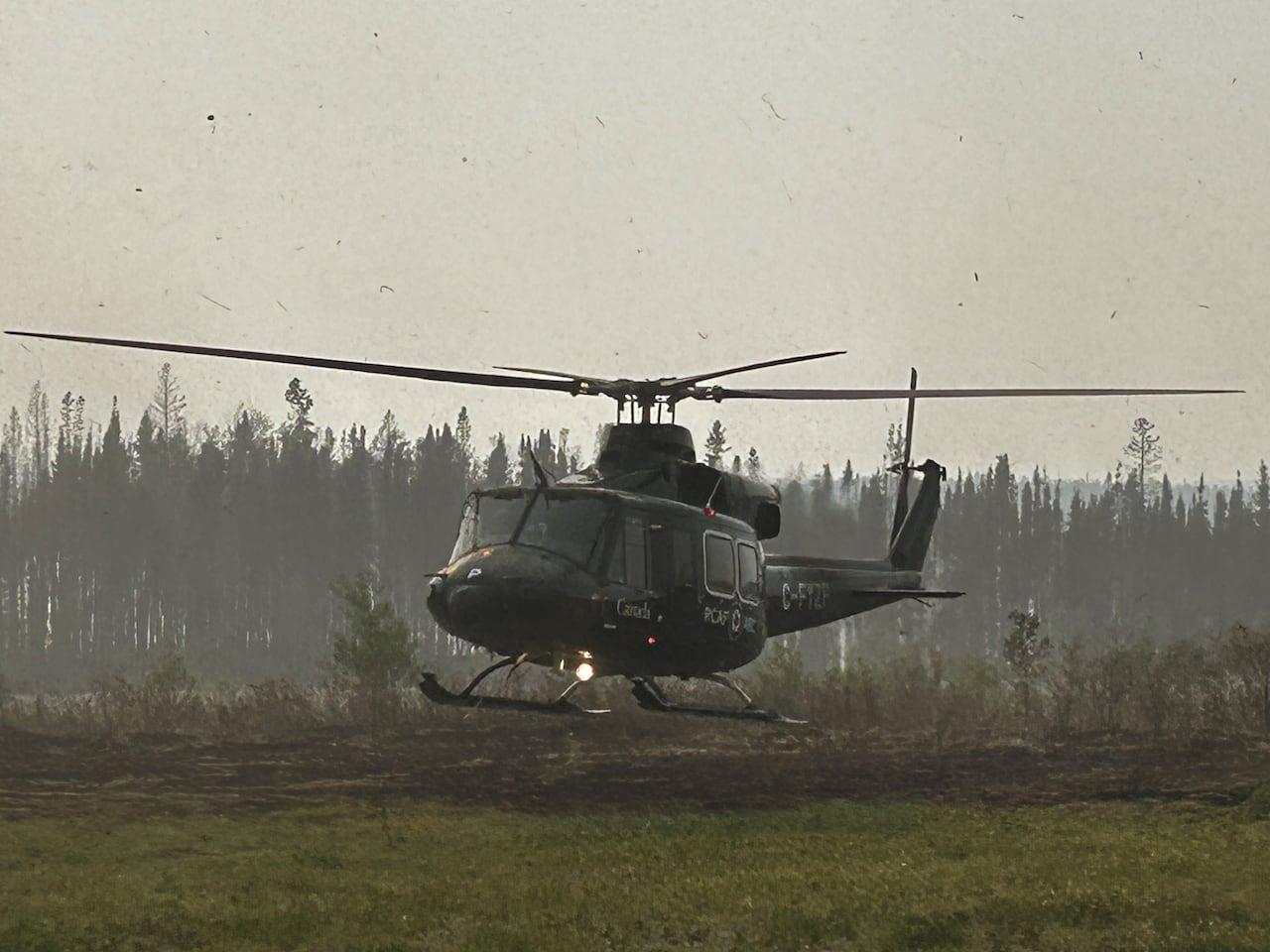 Moradores do norte de Saskatchewan são evacuados devido a incêndios.