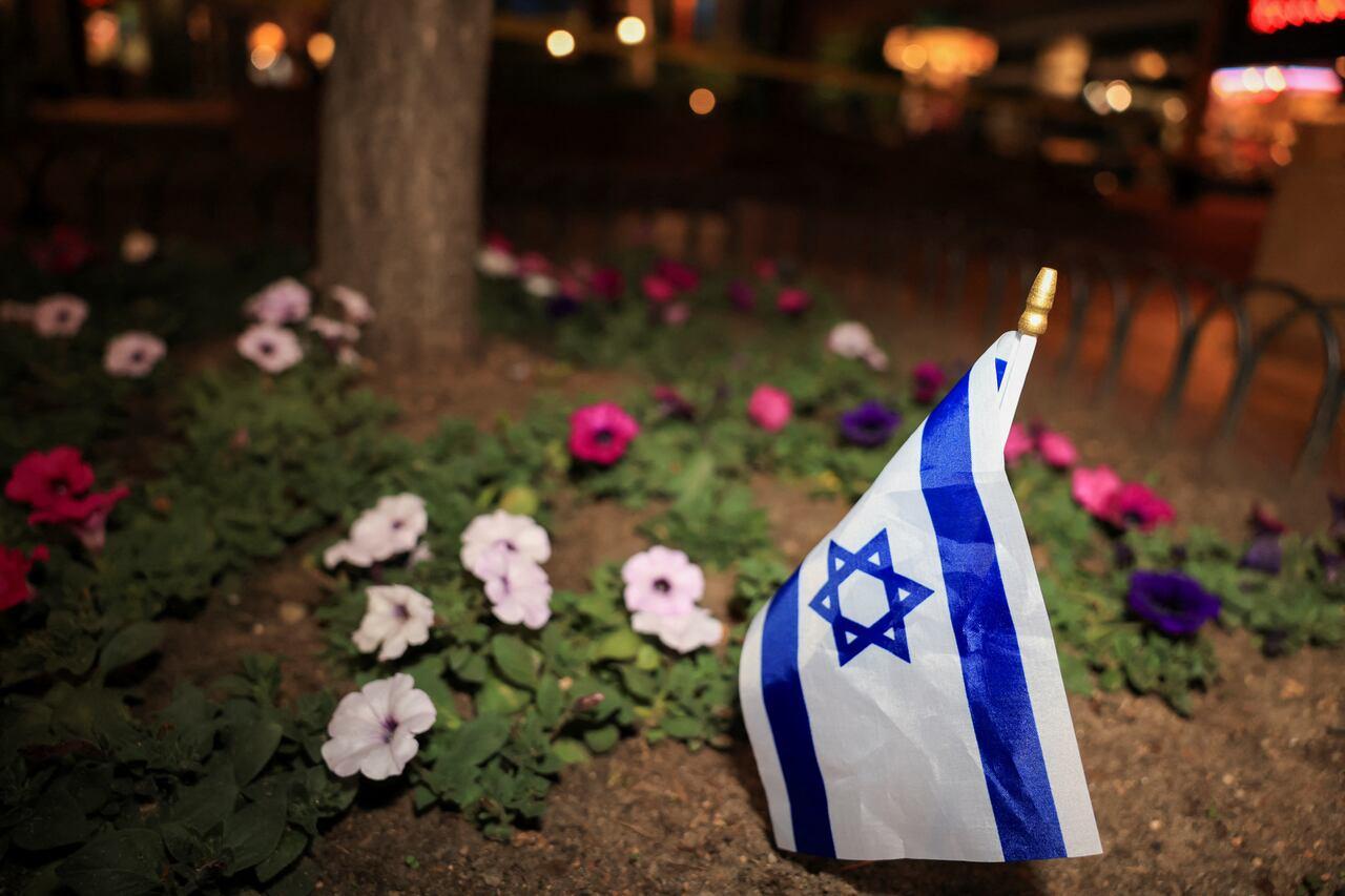 Mulher no Colorado morre após ser ferida em ato pró-Israel.
