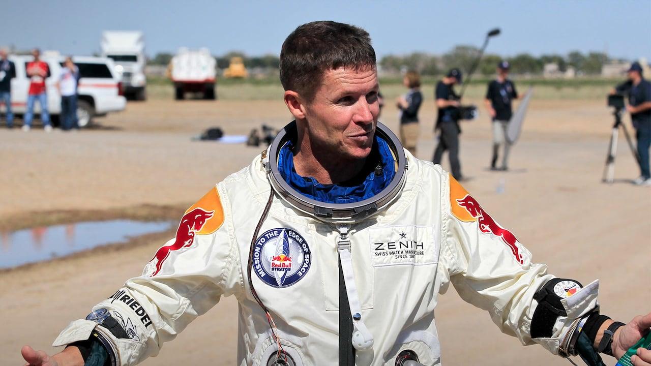 Paraquedista lendário Felix Baumgartner morre tragicamente em acidente.