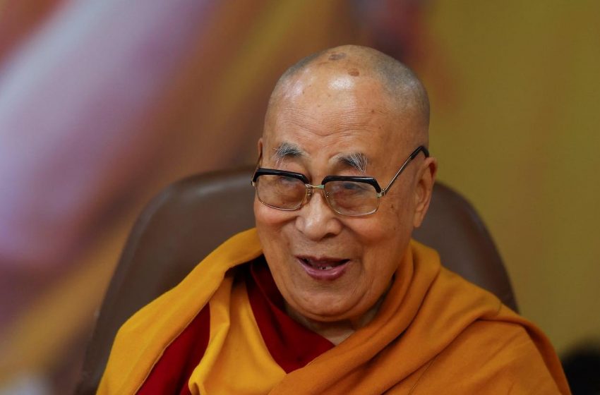 Possível surgimento de dois Dalai Lamas gera preocupações.