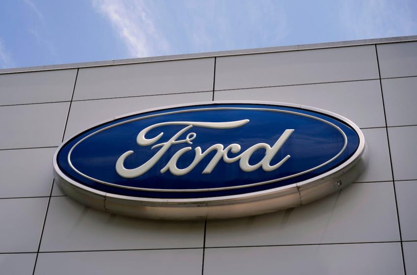 Recall da Ford: quase um milhão de veículos com problemas na bomba de combustível.