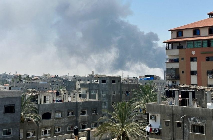  Shelling destrói casas e mesquitas em Deir Al-Balah.