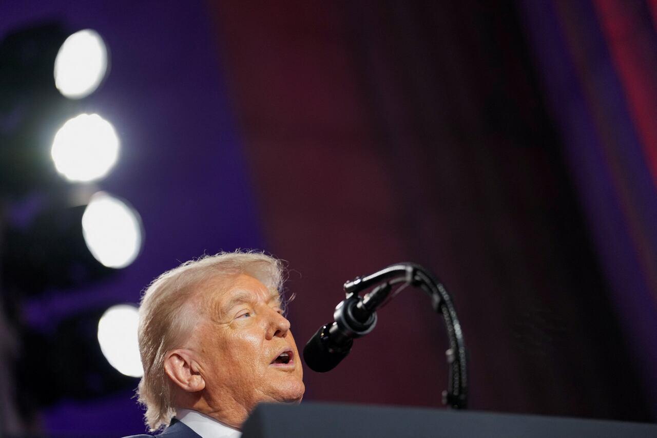 Tribunal dos EUA nega tentativa de Trump de acabar com cidadania.