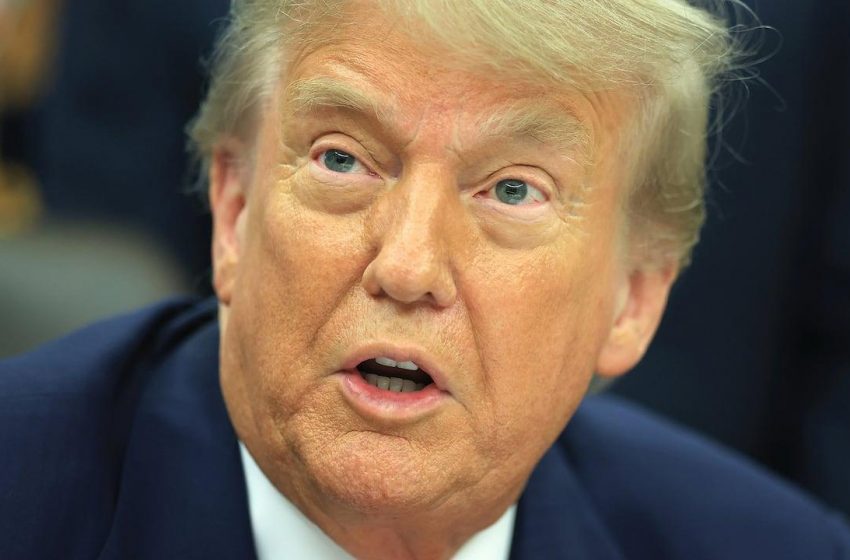 Trump encerra negociações comerciais com o Canadá sem aviso prévio.