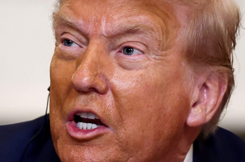 Turmoil da base MAGA sobre arquivos de Epstein pode impactar eleições.