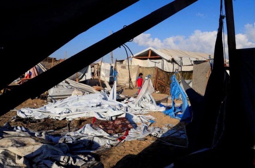 Netanyahu considera controle total de Gaza em meio à crise alimentar.