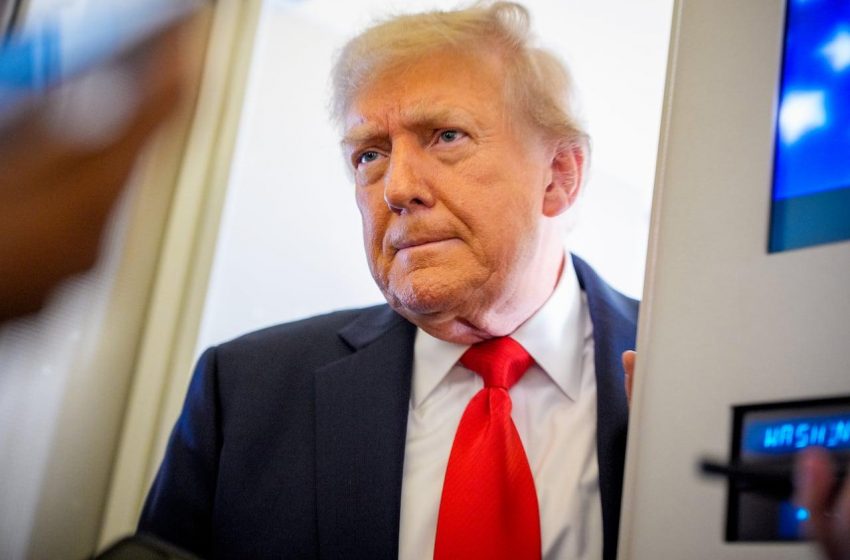 A promessa de Trump de eliminar voto por correio ameaça a estabilidade das eleições.