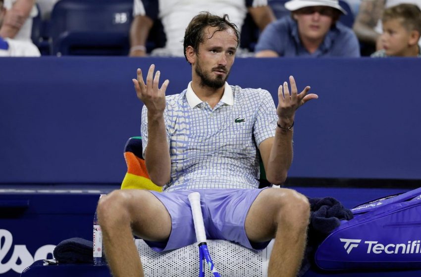 Caos dramático se desenrola com Medvedev perdendo a calma no US Open.