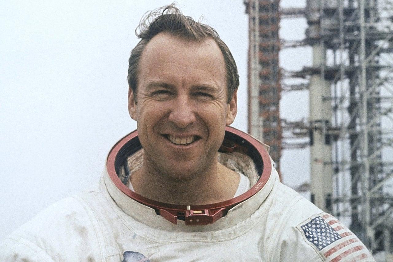 Jim Lovell, icônico comandante da Apollo 13, falece aos 97.