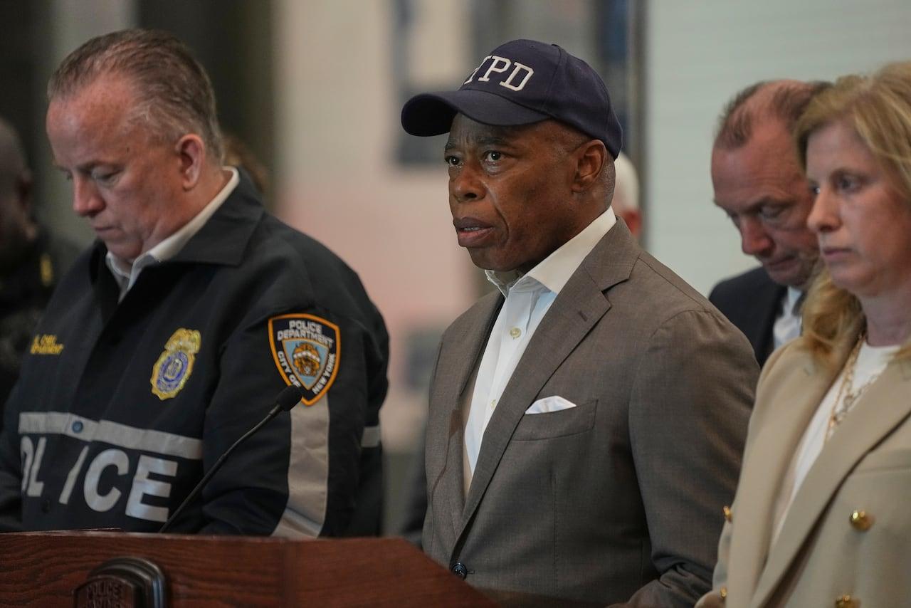 Tiroteio em escritórios da NFL em NYC: elevador errado.