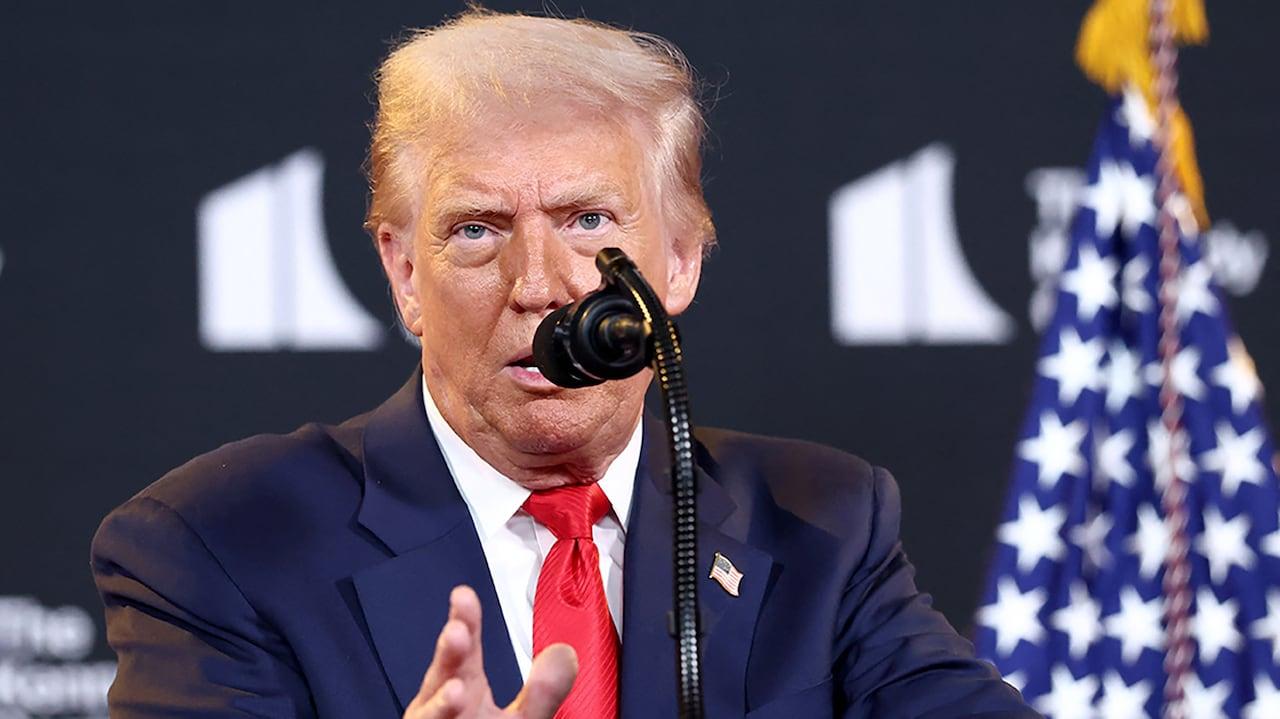 Trump ameaça Rússia com severas represálias pelo conflito em curso.