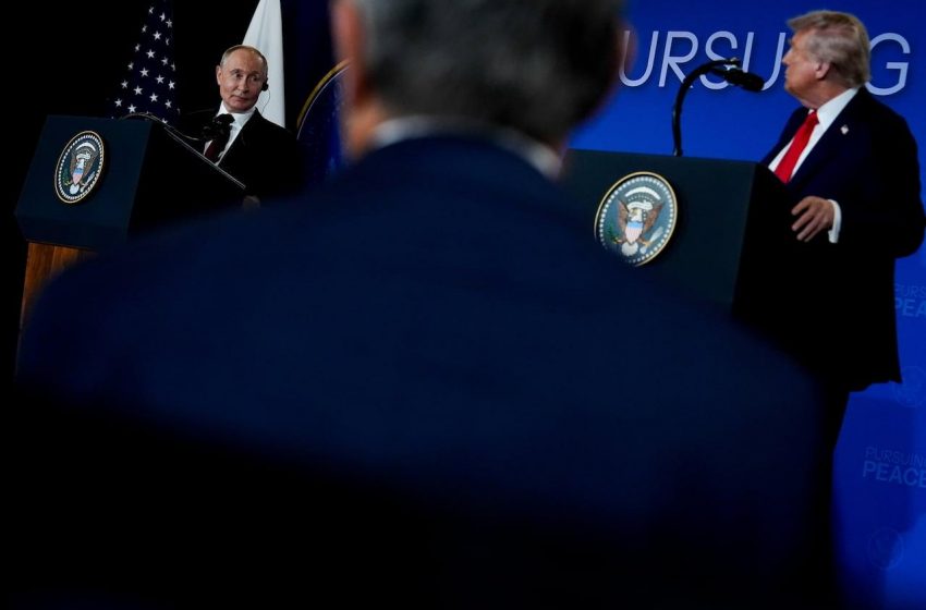  Zelenskyy e Trump discutirão cessar-fogo após falhas em negociações.
