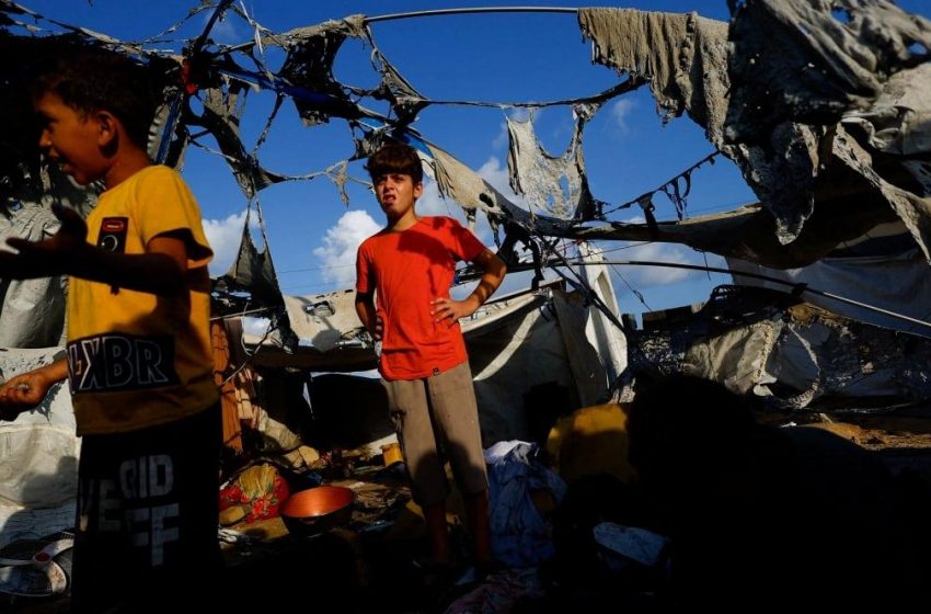 Israel planeja ataques intensos em Gaza para forçar rendição do Hamas.