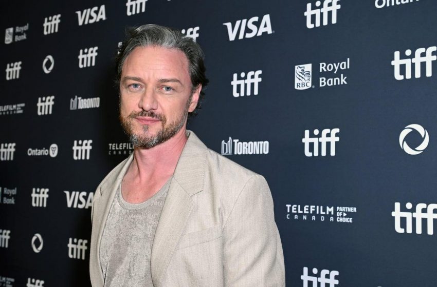  James McAvoy atacado em bar de Toronto durante festival.
