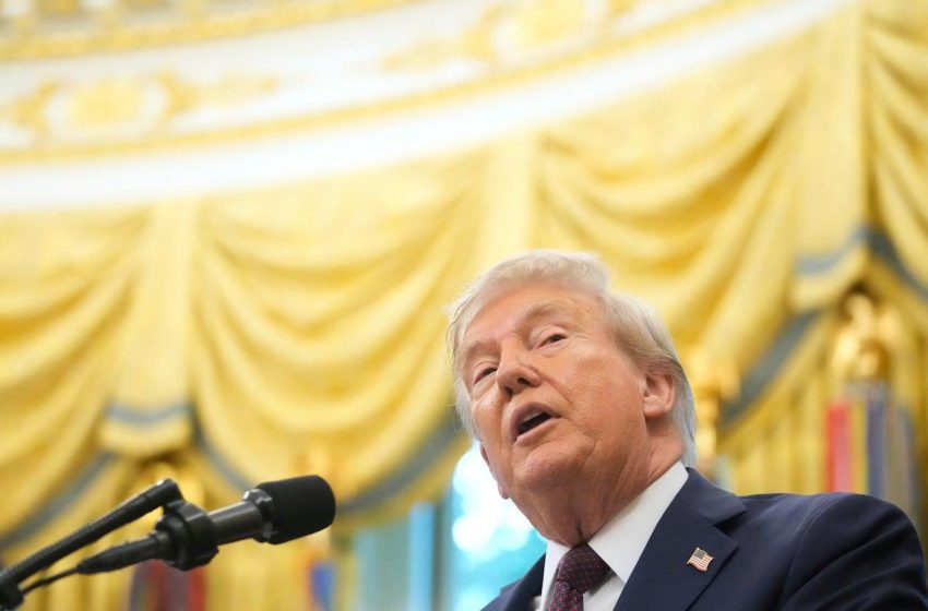 Militar dos EUA atinge barco de drogas da Venezuela, informa Trump.