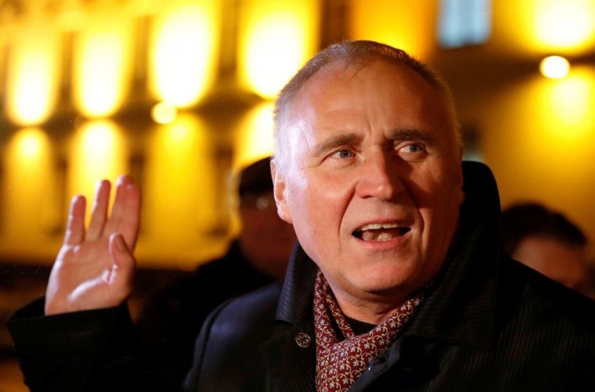  Prisioneiro político bielorrusso Statkevich solto, mas recusa exílio.
