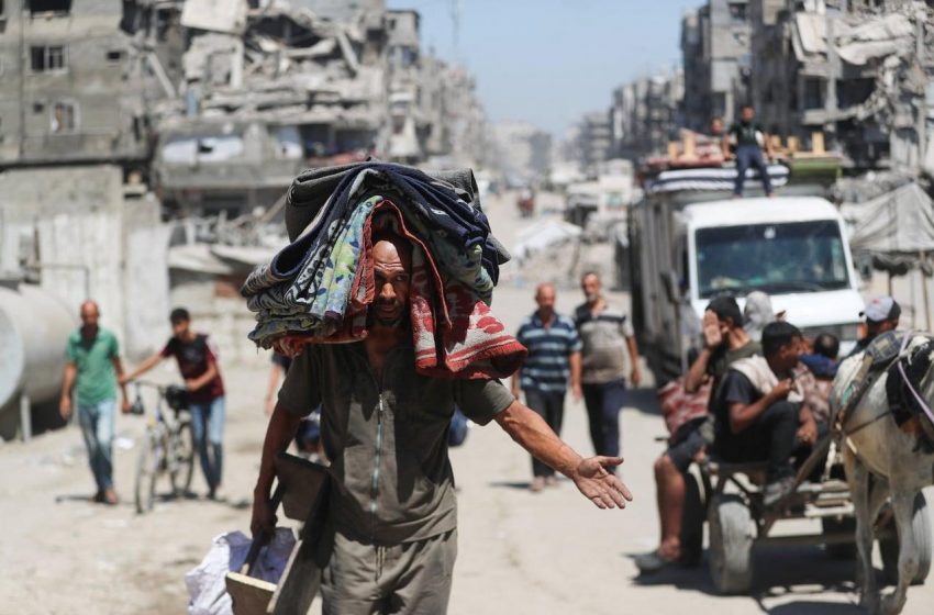 Tanques israelenses entram em Gaza amid alegações de genocídio.