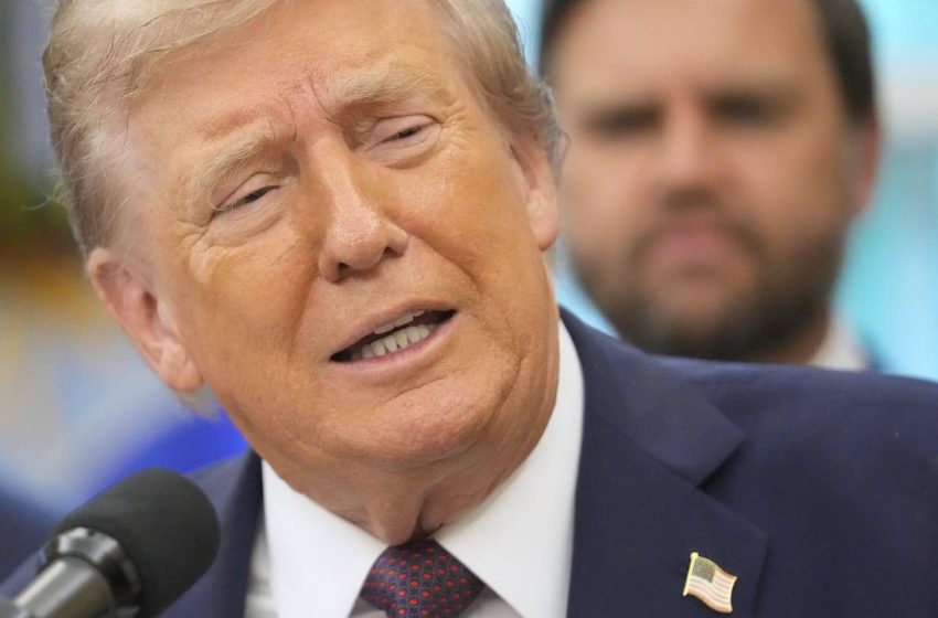 Trump desmente rumores de morte como mais uma fake news.