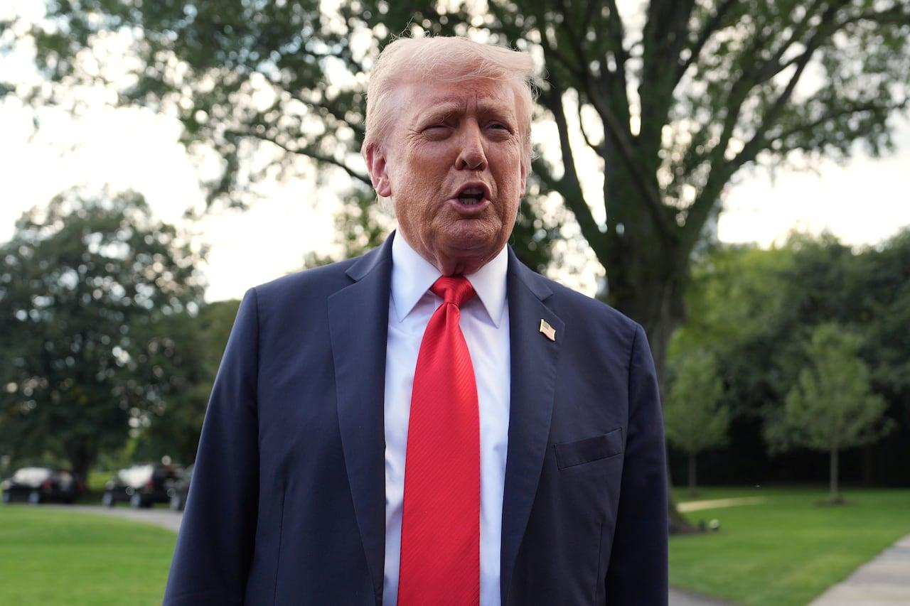 "Trump pede para a OTAN bloquear petróleo russo e mirar na China."
